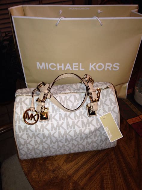 michael kors táska eredetisége|authentic Michael Kors purses.